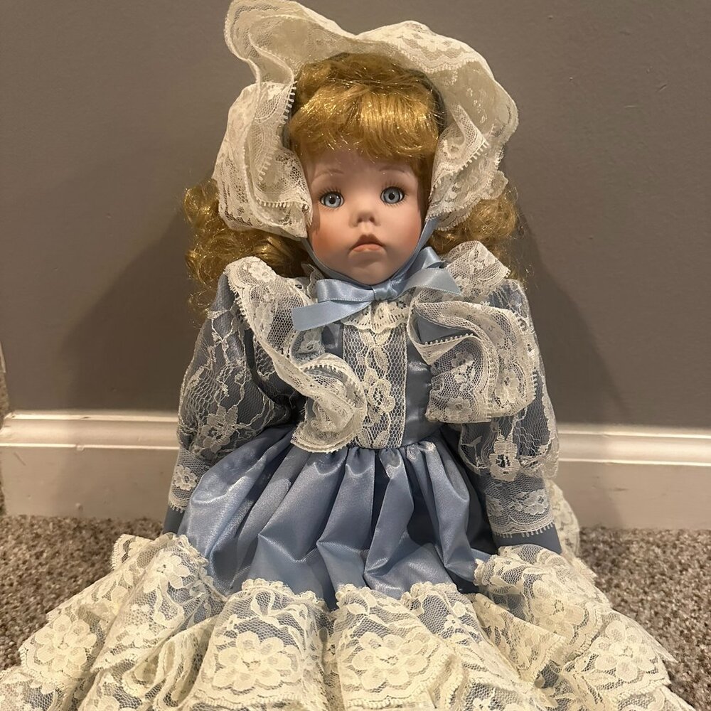 Seymour Mann 16” Porcelain Doll – "Ellen" | Connoisseur Collection | Limited